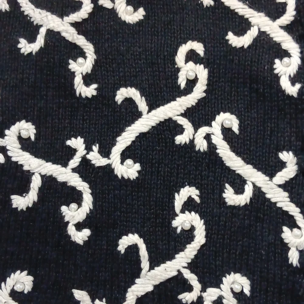 Reference Point Knit Vest - Picture 6 of 6